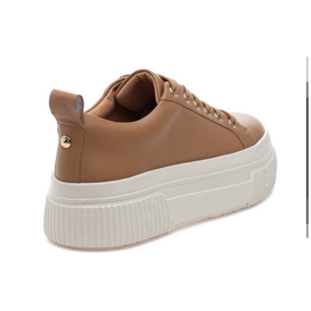 NWT J/SLIDES WEST Nude Leather Sneaker - Picture 3 of 15